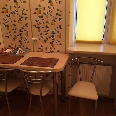 Pobeda 6 Apartamento Kremenchuk Exterior foto